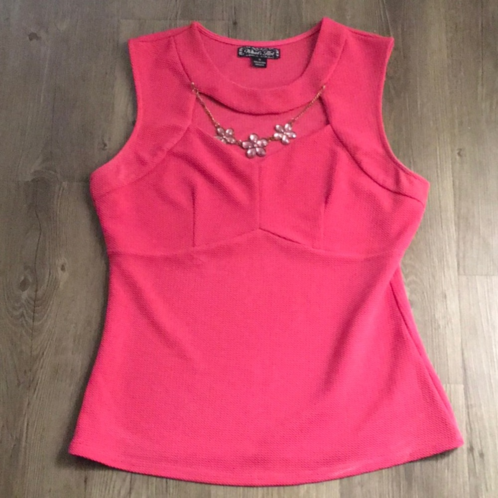 What’s Hot peplum top - Picture 3 of 4